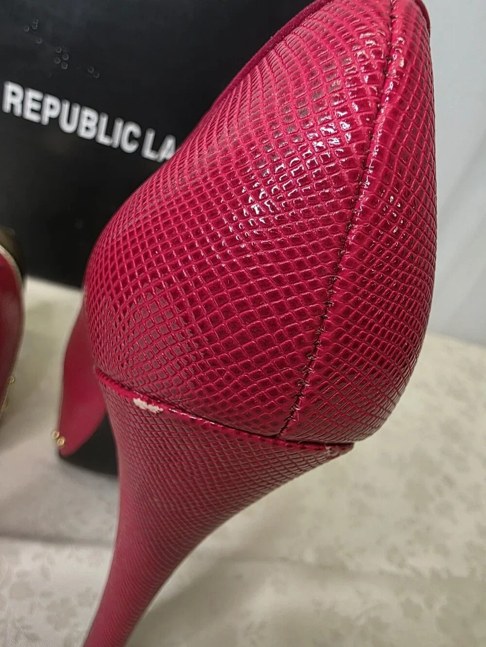 Shoe Republic LA Ethanie Red Snake Cap Toe Platform Pumps Gold Studded Heels 7.5